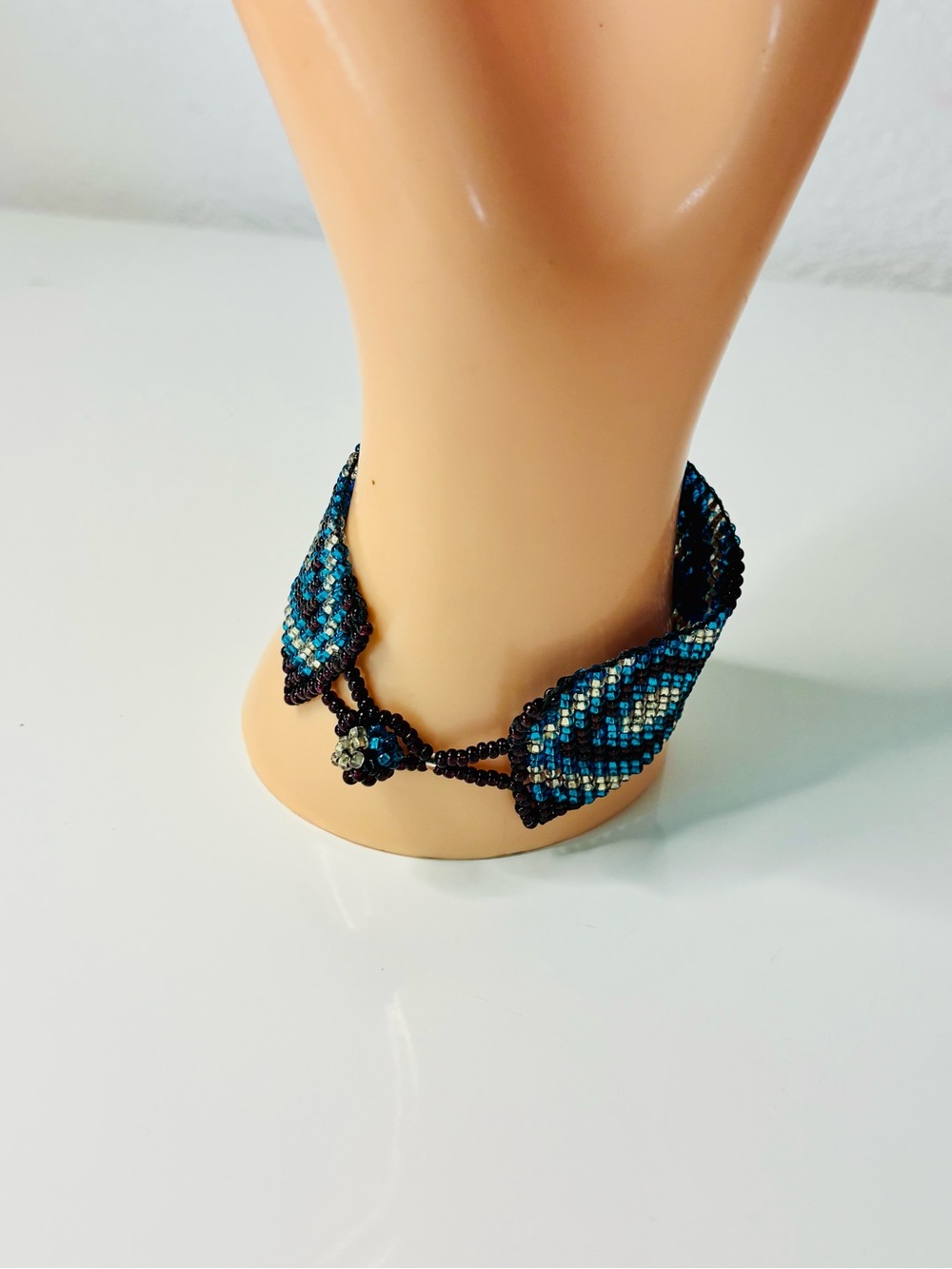 Source Unknown Blue Teal Black Geometric Beaded Bracelet Brooch - Picture 3 of 10